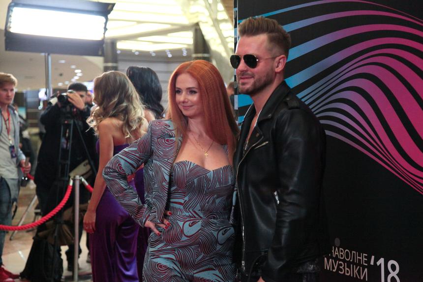 «В возрасте худеть сложнее»: у Лены Катиной не получается сохранить фигуру после вторых родов в 38 лет