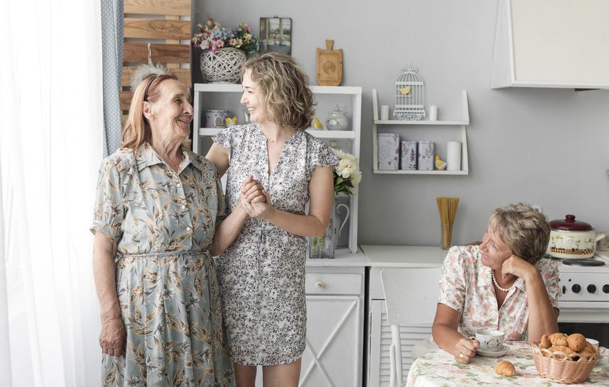 Ела одуванчики и подсыпала яд в оладьи: восемь историй про неадекватных свекровей