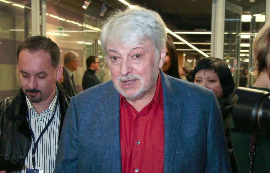 78-летнего народного артиста Вячеслава Добрынина экстренно госпитализировали в Москве