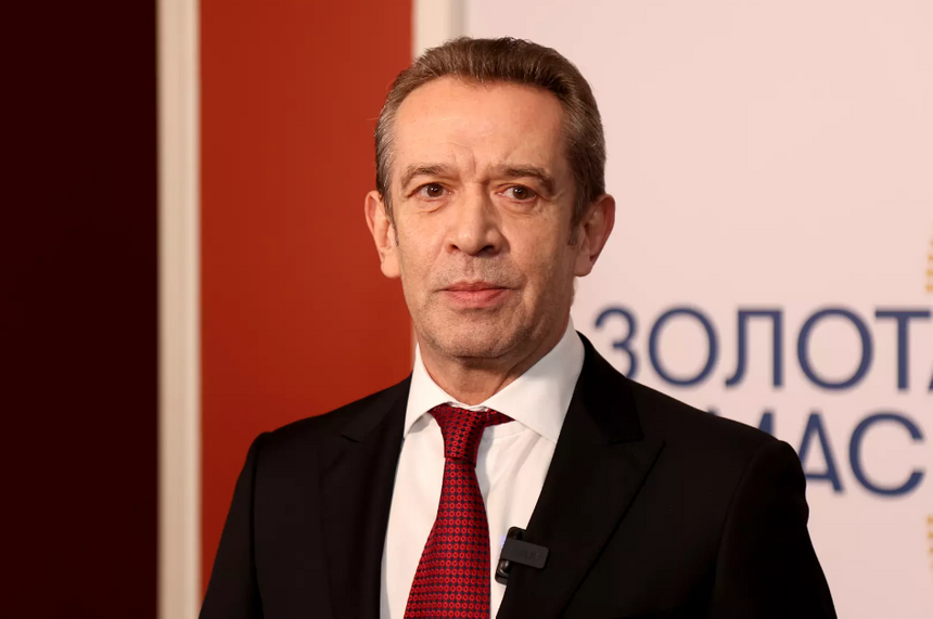 «"Золотая маска" многих раздражала»: Владимир Машков рассказал о нововведениях театральной премии