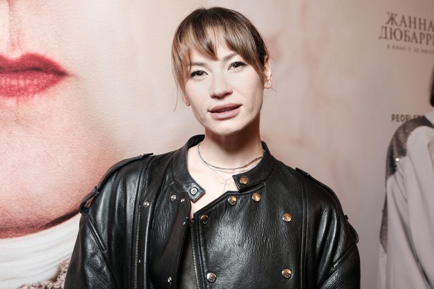 «Девочки, я поймала букет»: Ида Галич намекнула на свадьбу с новым возлюбленным