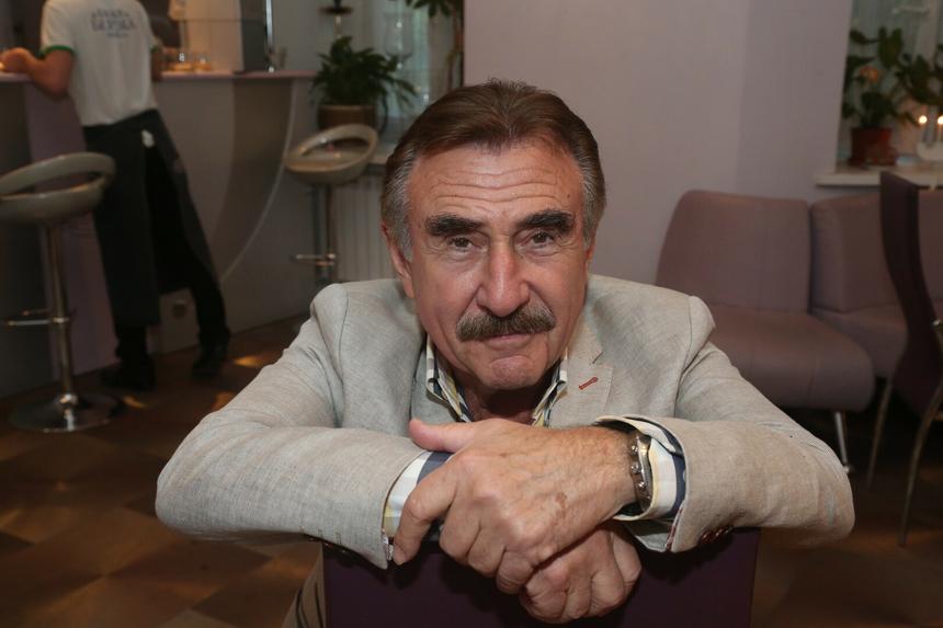 85-летний Леонид Каневский впервые за долгое время вышел в свет с женой