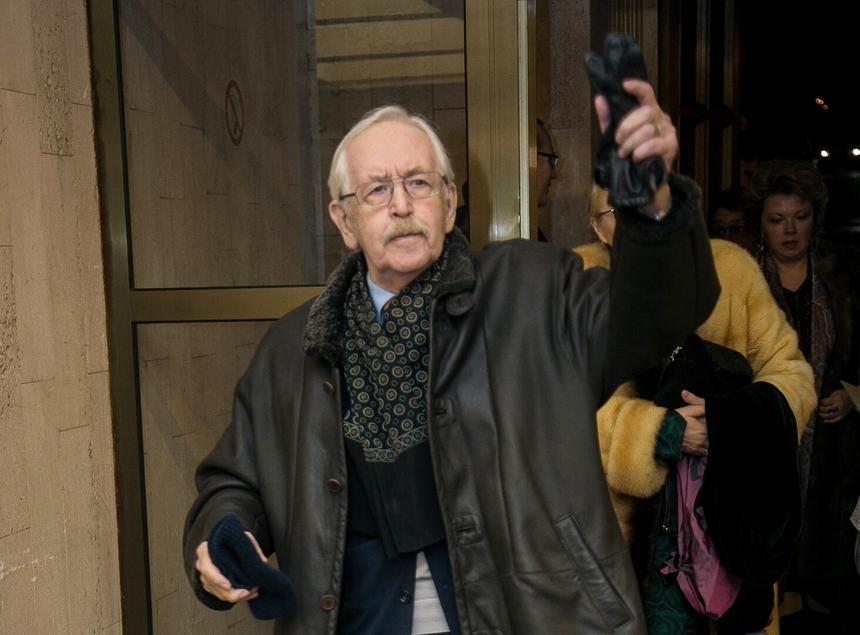 «Не хочу, чтобы умирал»: невестка молится о здоровье Василия Ливанова и ходит в храм