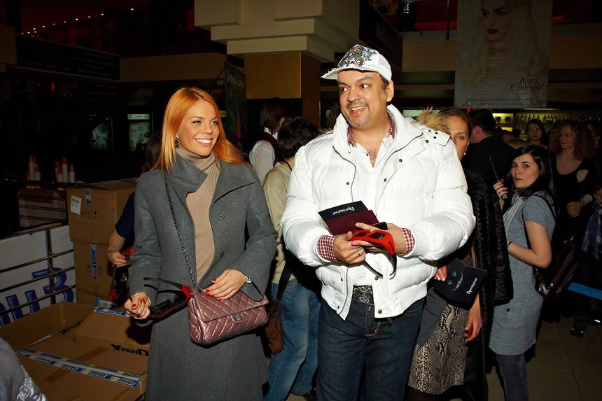 Певец Филипп Киркоров показал архивные фото с Анастасией Стоцкой в ее 42-летие