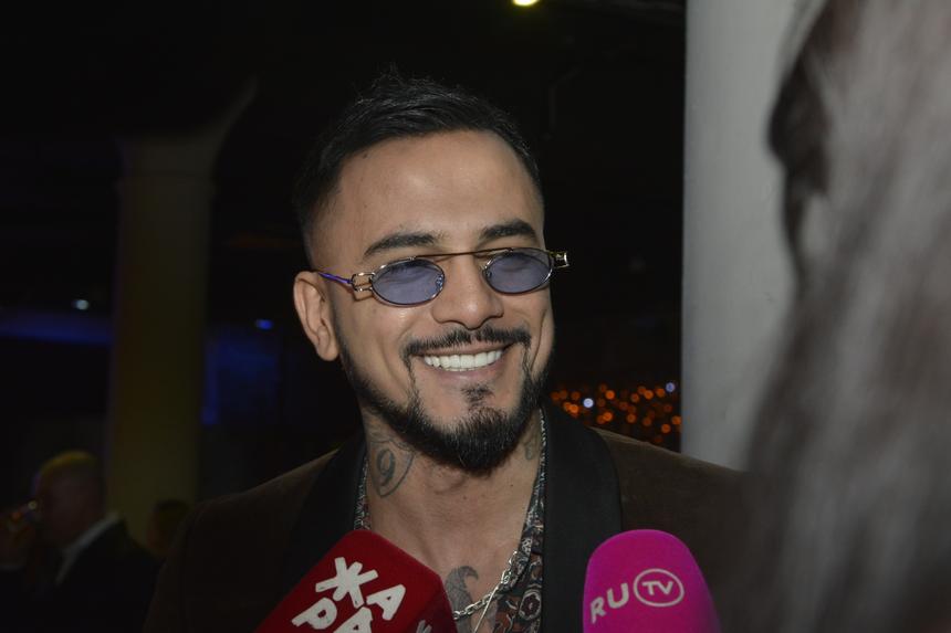 «Опозорил на всю страну»: в Сети обрушились на женатого рэпера Natan после его измены с Лерчек