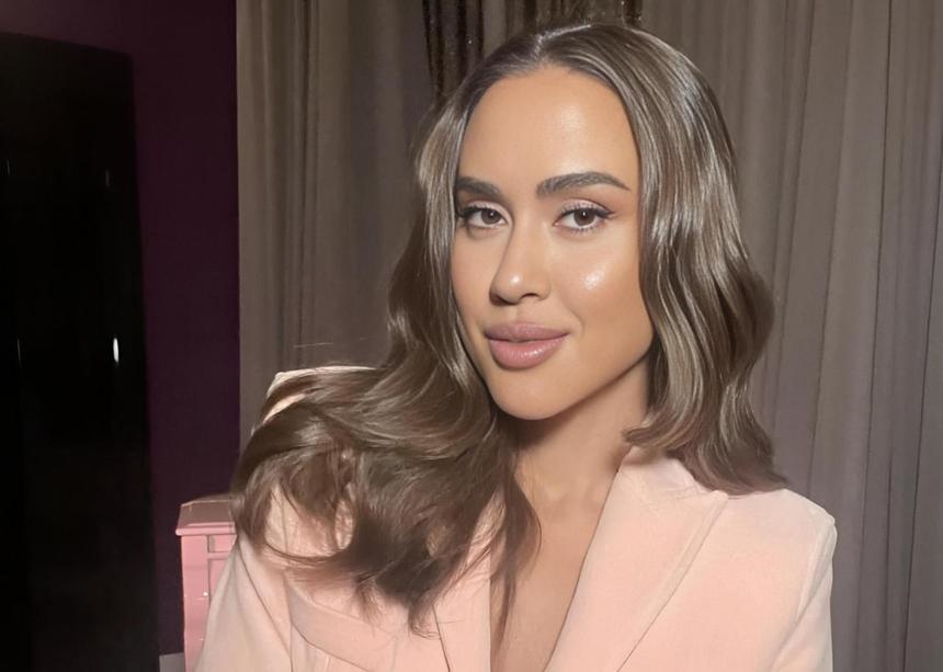 «Когда говорят „дочь Любови Успенской“ — задевает»: Татьяна Плаксина о шоу-бизнесе, отношениях с матерью и личной жизни