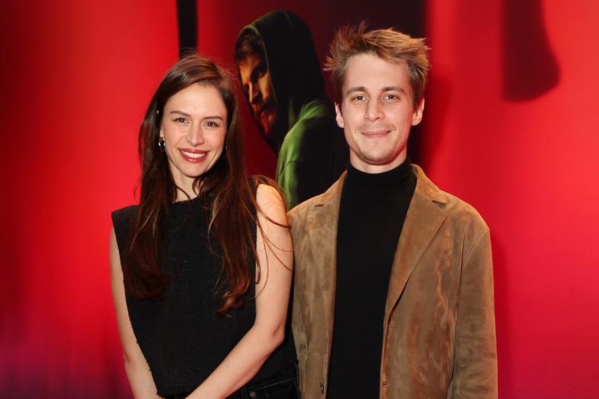 Иван Янковский рассказал о своем райдере на премьере «Преступления и наказания»