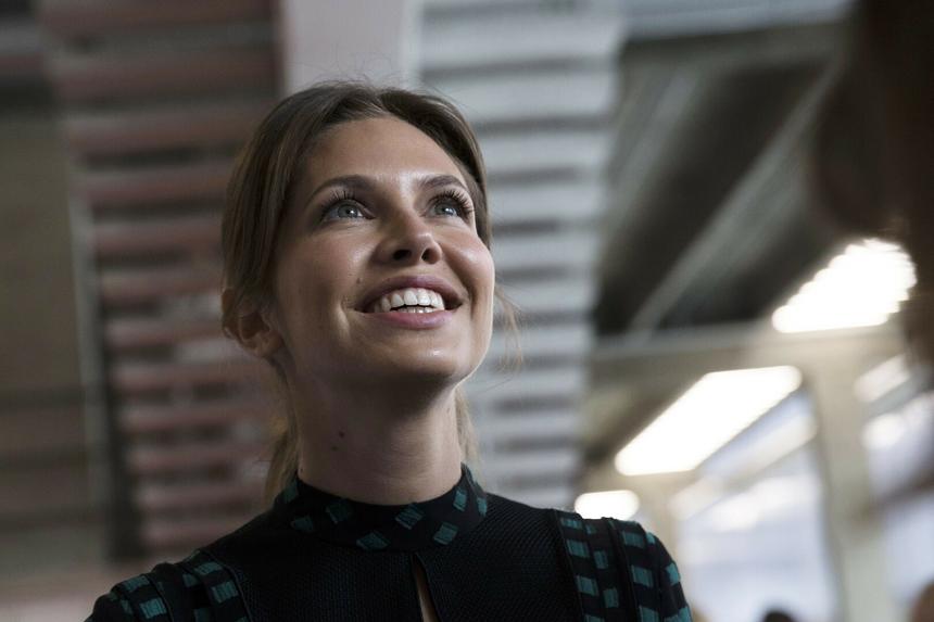 «Даже улыбается как отец»: сын Даши Жуковой растет копией Романа Абрамовича