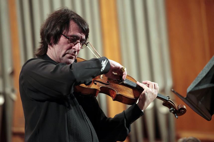 Юрий Башмет добился выселения шести бывших жильцов из квартиры в элитном доме