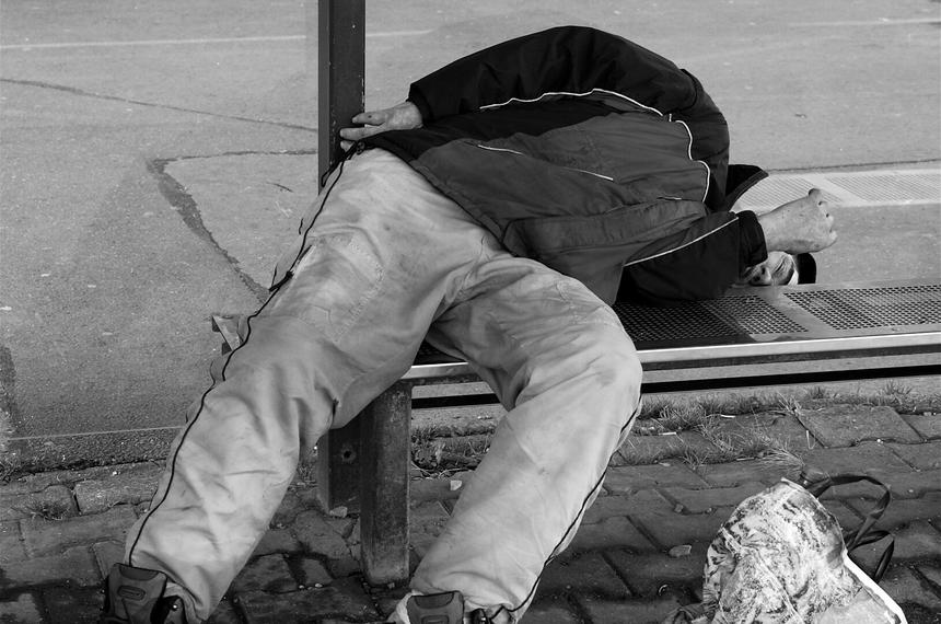 «Вологодчина и Русский Север вымирают»: в РФ ограничат продажу алкоголя двумя часами в день