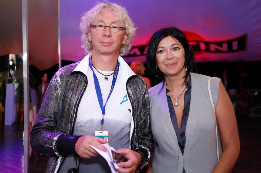 «То полоска черная, то полоска белая»: что происходит в жизни Аркадия Укупника