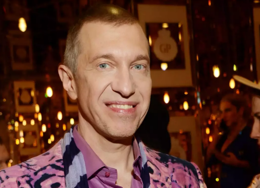 «Мне надо заплатить деньги, чтобы я это слушал»: критик Соседов сравнил дуэт Шнурова и Инстасамки с мусором