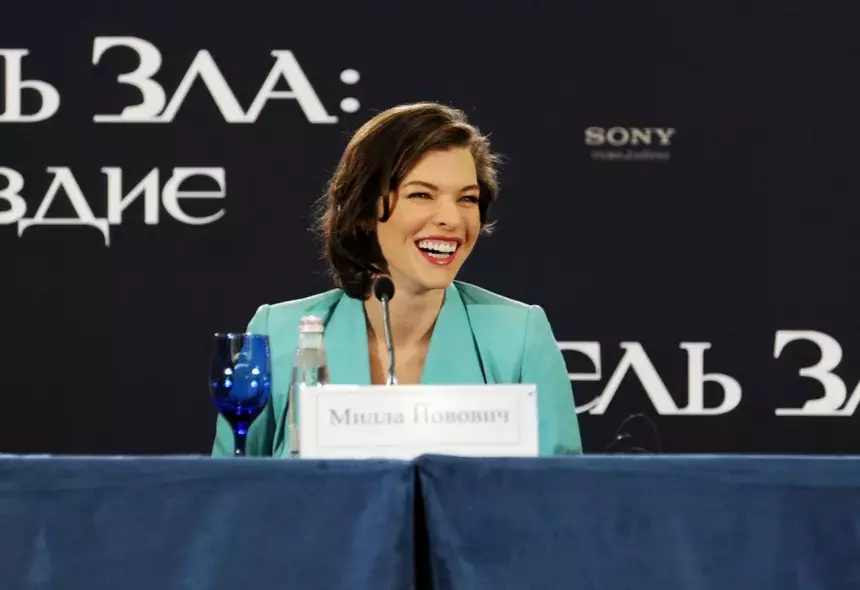 Актриса Милла Йовович рассказала, как 17-летняя дочь отметила день рождения