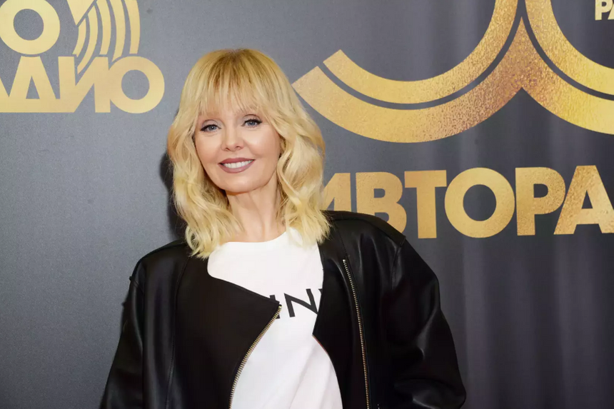 Певица Валерия трогательно поздравила сына Арсения с днем рождения