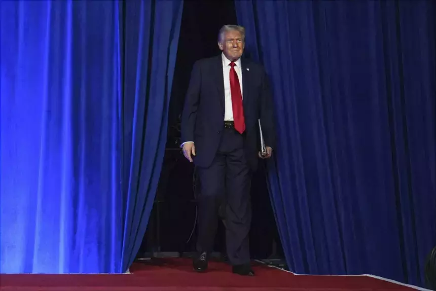 Фильм о молодом Дональде Трампе не получил прокатное удостоверение в России