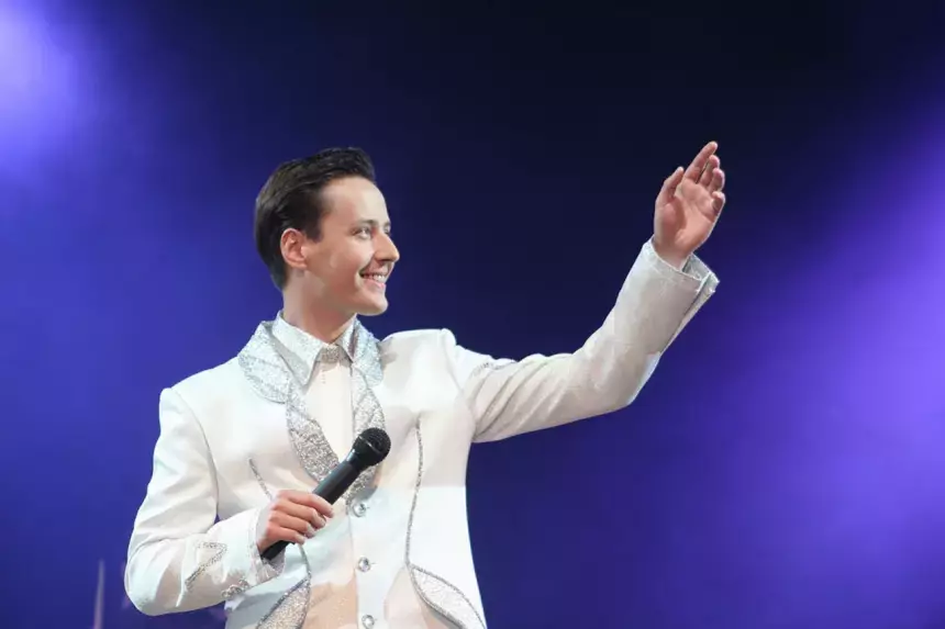 Располневшего Витаса заметили в клинике Тимура Хайдарова