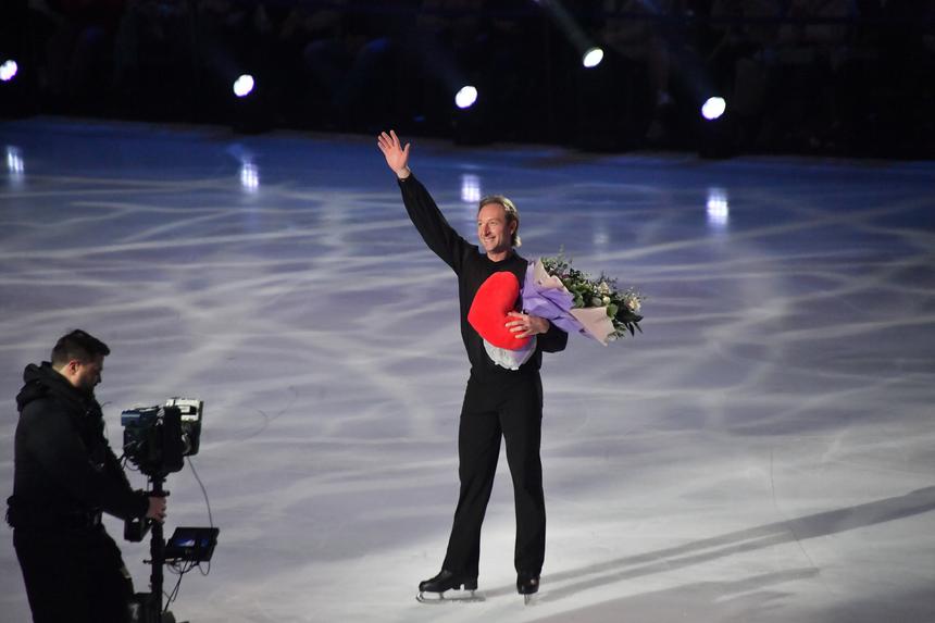 «Невозможное возможно»: Яна Рудковская показала редкое совместное фото Ягудина и Плющенко