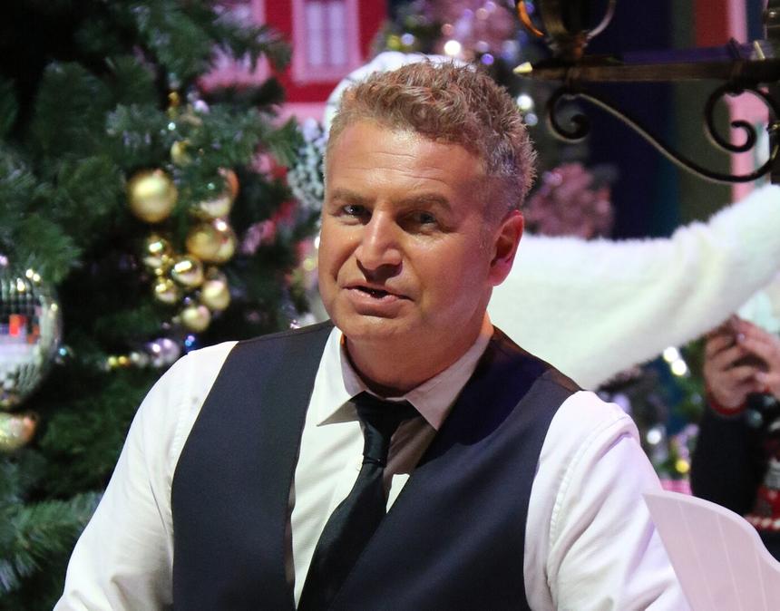 10 млн за 45 минут, из еды черный хлеб: раскрыта стоимость корпоративов с Агутиным, Шнуровым и Лепсом