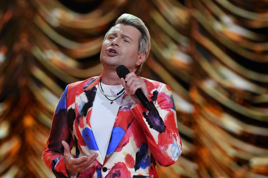 «Любил похулиганить»: бывший учитель Баскова рассказал, как певец срывал уроки и пел арии