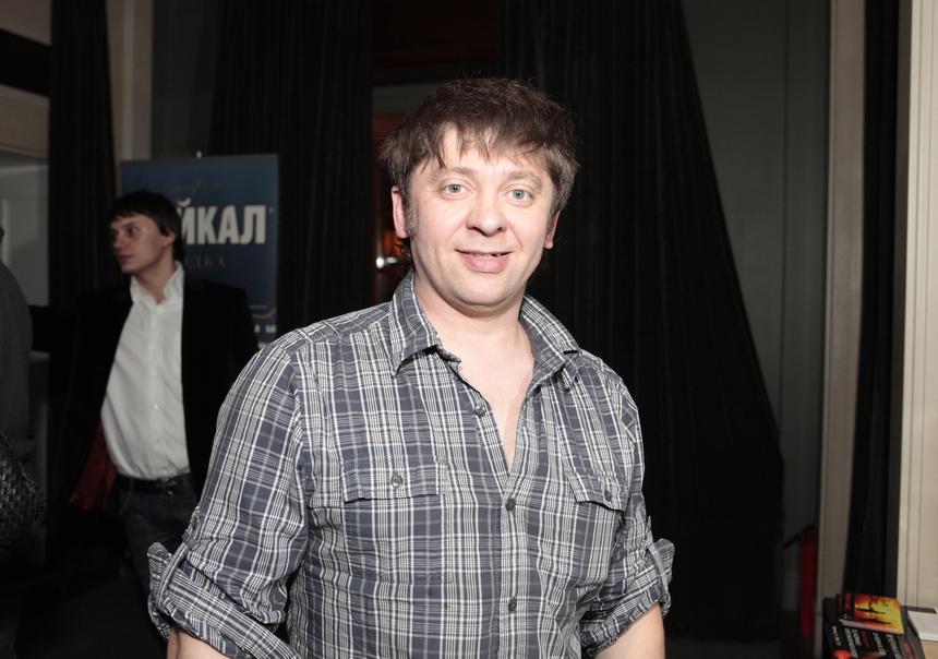 «Почувствовал себя скуфом»: Дмитрий Брекоткин рассказал о съемках с Бузовой и Клавой Кокой