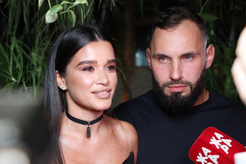 Раскрыта стоимость помолвочного кольца Ксении Бородиной с бриллиантом в виде сердца