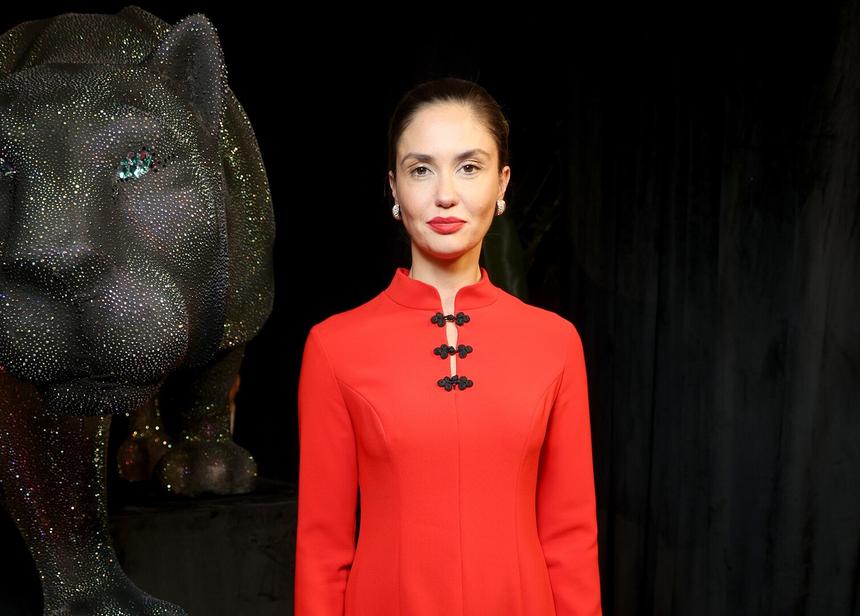 Актриса Агата Муцениеце блистала на красной дорожке с Петром Дрангой