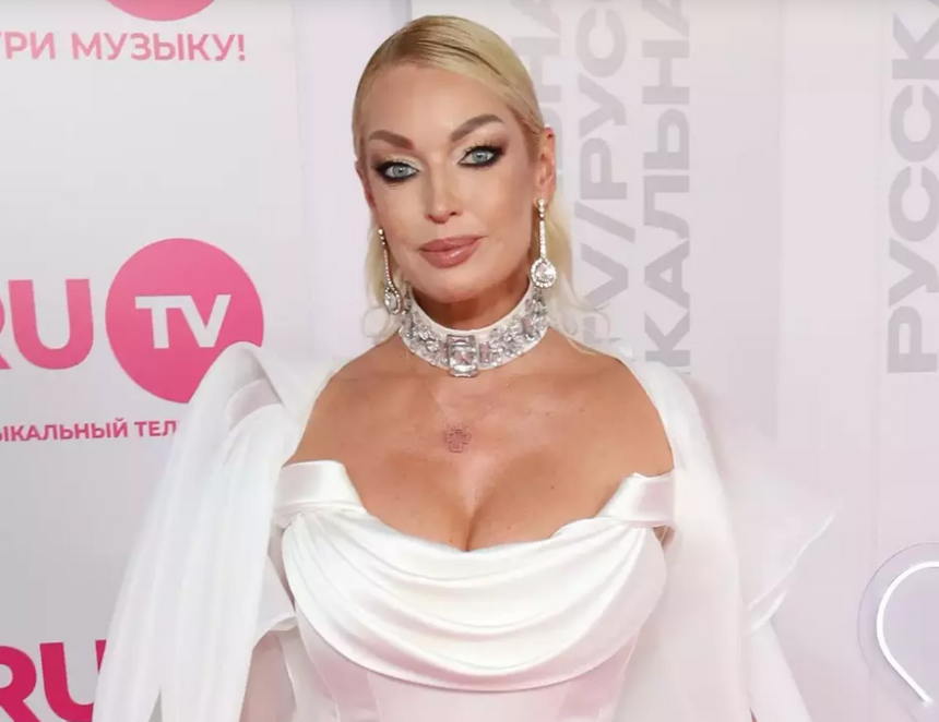 «Это большой грех»: Анастасия Волочкова призвала прекратить травлю Седоковой после смерти бывшего мужа