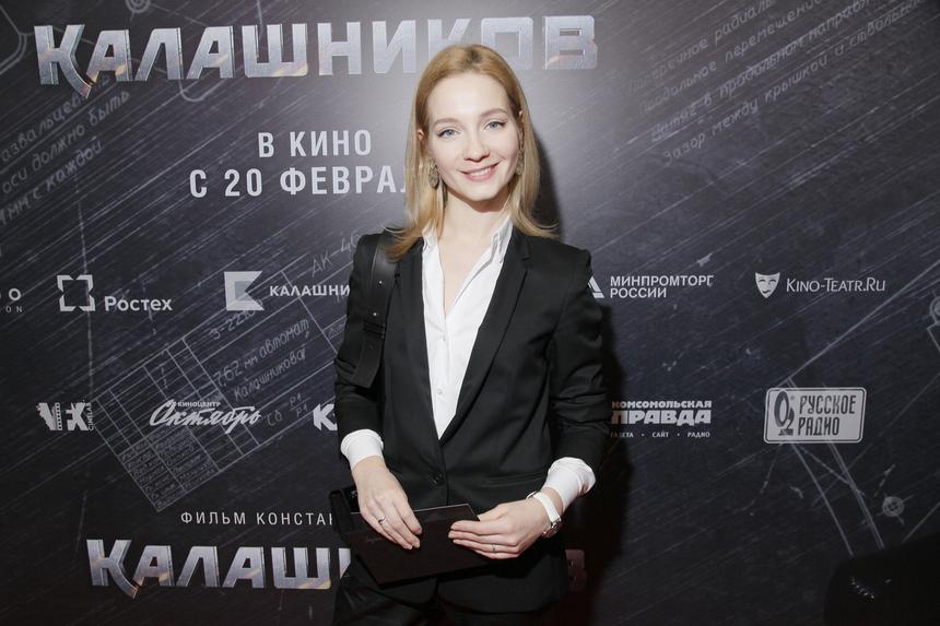 «Хочу застрелиться. Не знаю, куда бежать»: недавно родившая звезда «Рыжей» Мария Луговая пожаловалась на детей