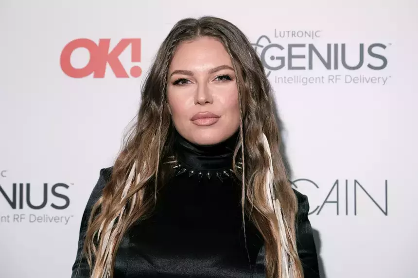 «Хочется расплакаться и уехать обратно»: проживающая в США Дакота тоскует по России