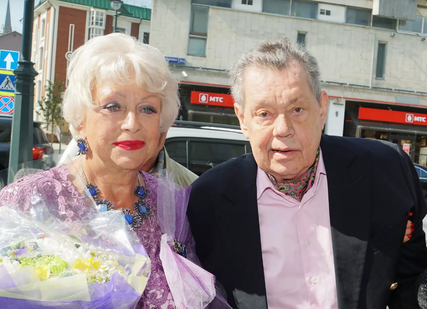 «Предлагали большие деньги»: Поргина рассказала о своем отношении к дипфейку Караченцова