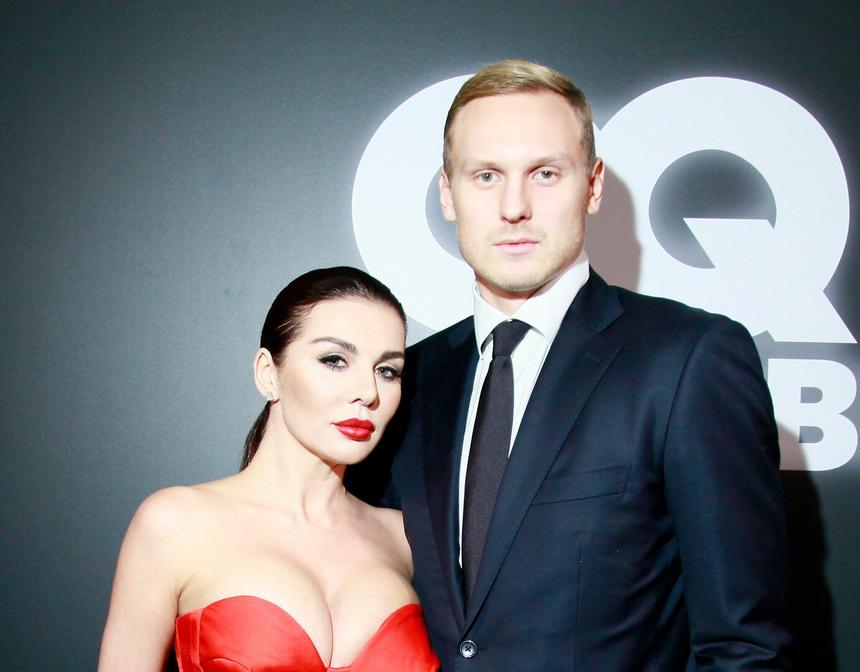 «Без приворота там не обошлось»: друг Яниса Тиммы собирается судиться с Анной Седоковой