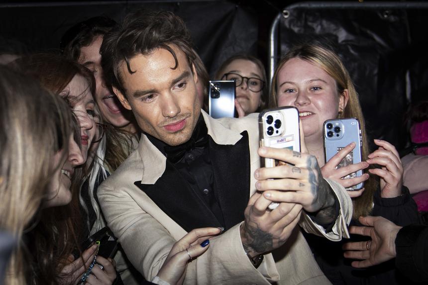 Возлюбленную Лиама Пейна захотели допросить в полиции