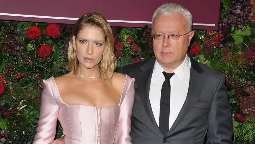 38-летнюю Лену Перминову заподозрили в новом романе после разрыва с возлюбленным