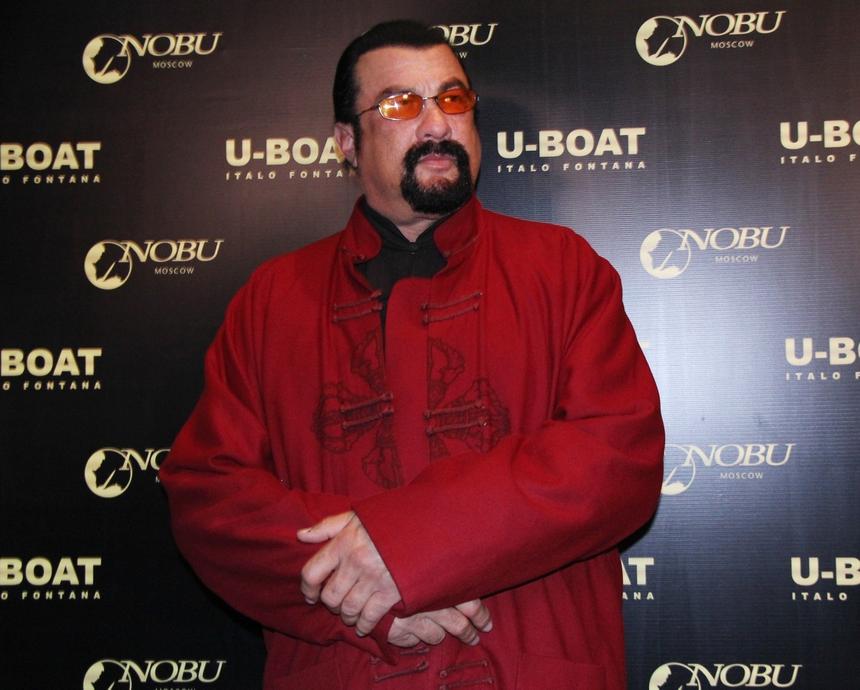 Раскрыт гонорар Стивена Сигала за корпоратив в России: есть особое условие