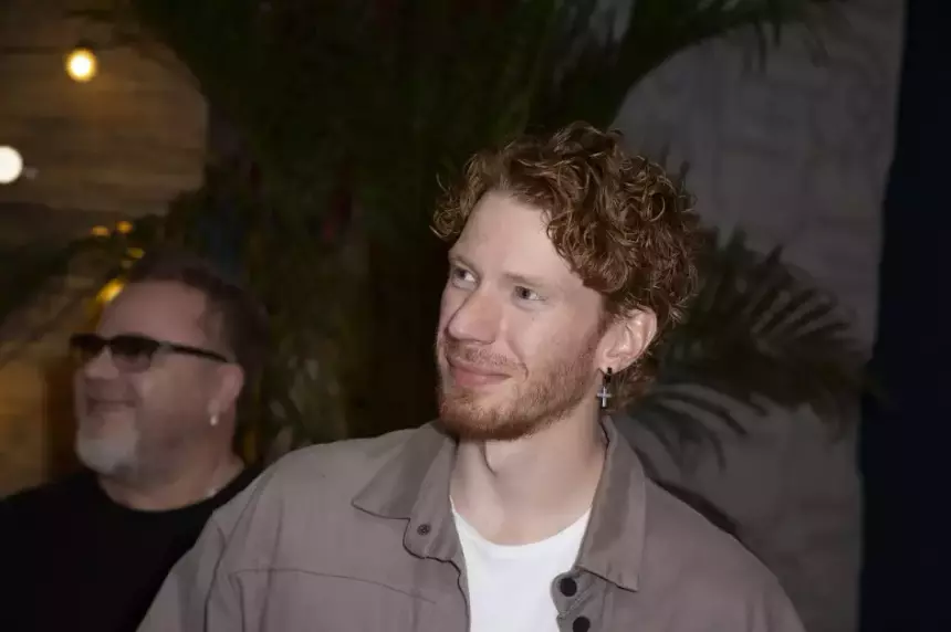 «Три дня в стрессе»: Никита Пресняков заявил, что покинул горящий Лос-Анджелес