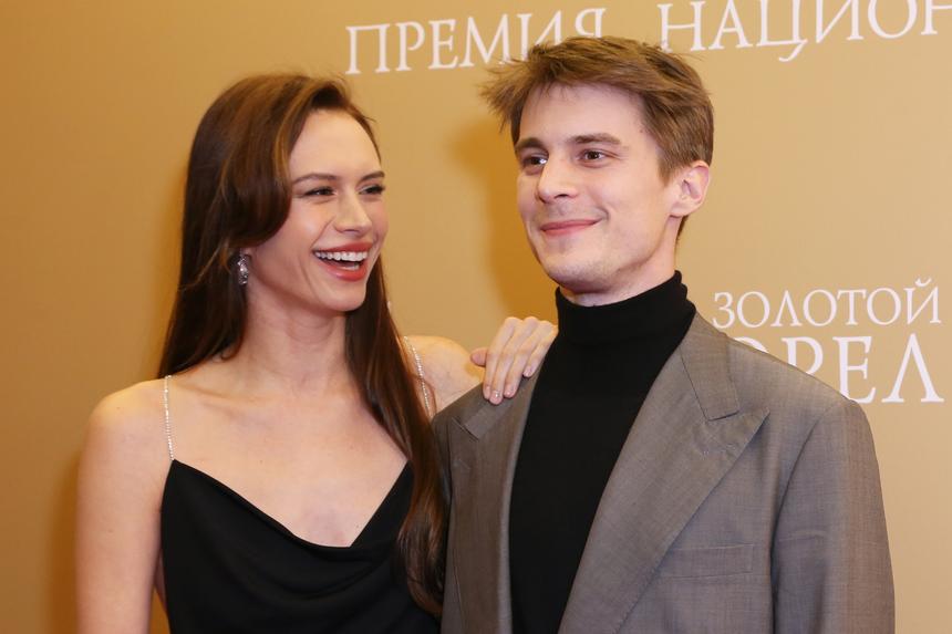 Актриса Диана Пожарская снялась в бикини с Иваном Янковским