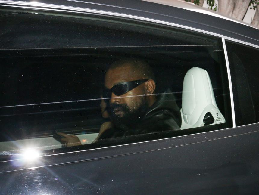 Канье Уэст впервые за долгое время воссоединился с детьми