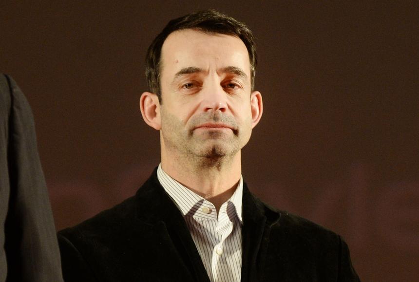 Дмитрий Певцов вышел на связь после скандала с портретом в «Ленкоме»: «Двигаемся дальше»