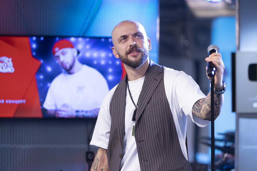 Рэпер ST рассказал, что целенаправленно писал песню для дуэта с Григорием Лепсом