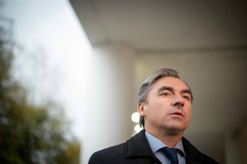 В Госдуме заявили, что вслед за тарологами возможности рекламировать свои услуги лишатся астрологи