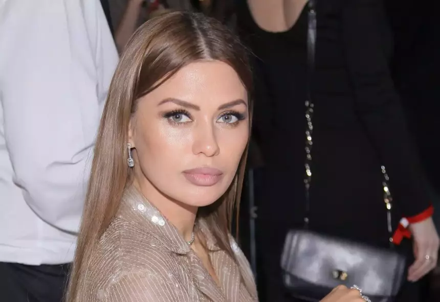 45-летняя Виктория Боня показала, как поднялась на отвесную заледеневшую гору