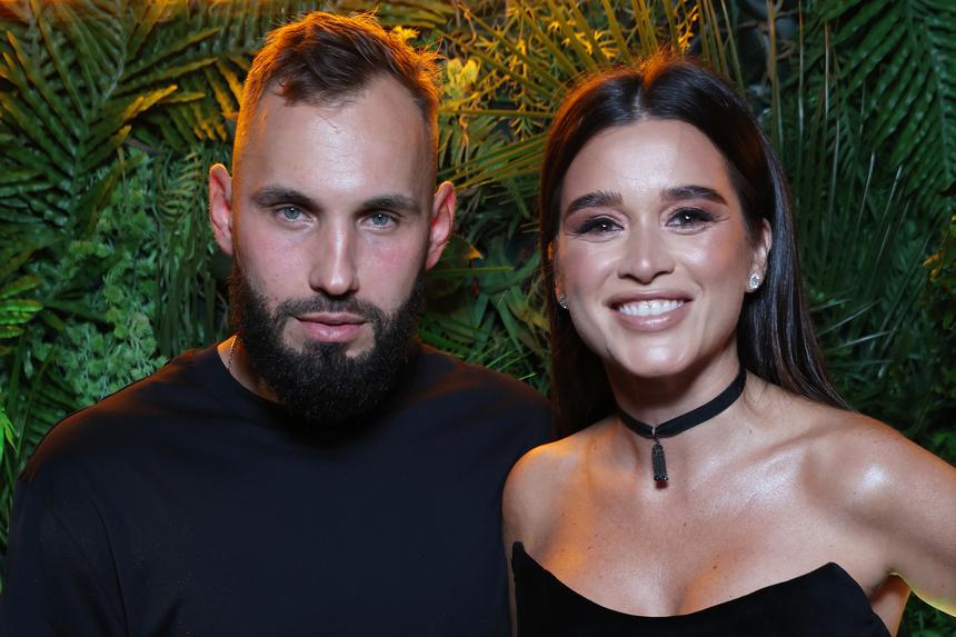 Ксения Бородина отреагировала на обвинения, что не берет дочерей в поездки