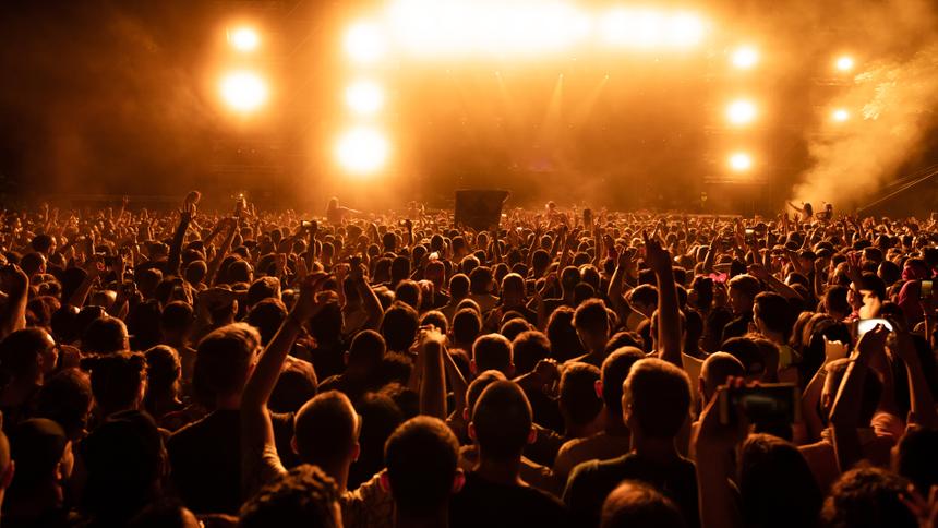 В Казани отменили концерт популярной группы ради безопасности детей