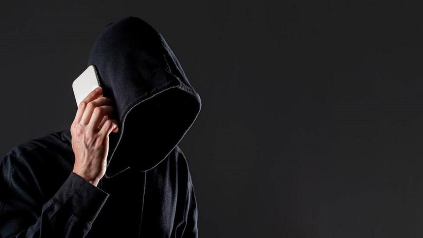 Украинские мошенники убедили школьника поджечь управу района Внуково