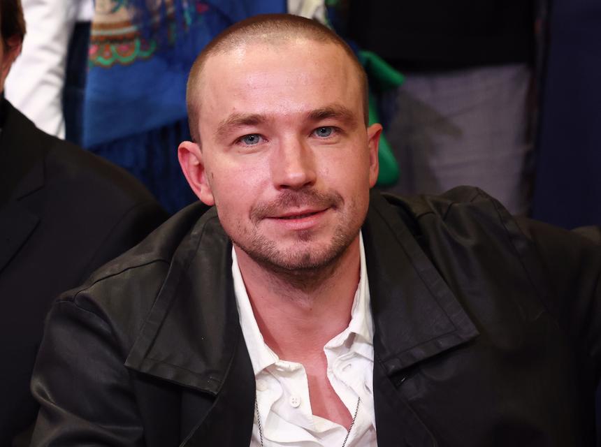 «Может себе это позволить»: как Александр Петров заработал на роскошный дом за 80 млн рублей