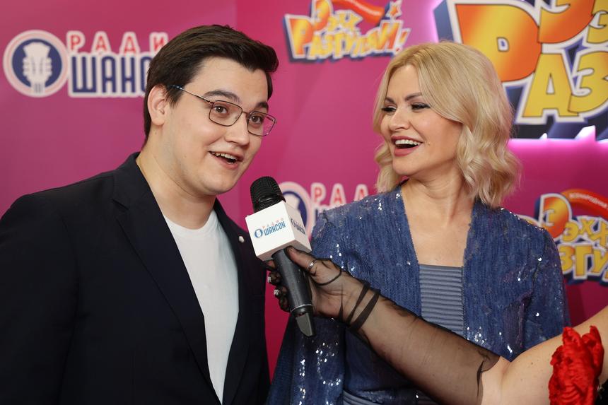 «Мать она, конечно, тревожная»: мешает ли Ирина Круг построить личную жизнь 22-летнему сыну