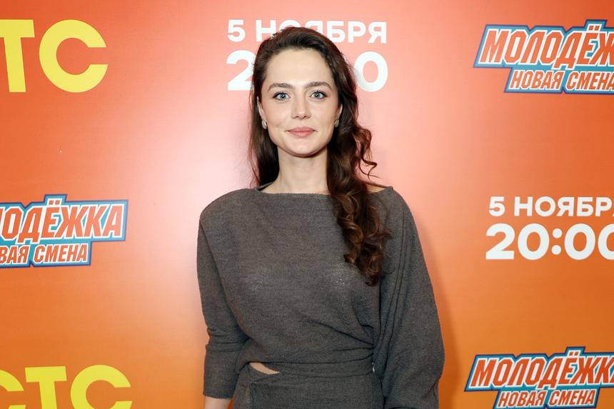 Актриса Ангелина Поплавская рассказала, что отказалась от профессии стоматолога