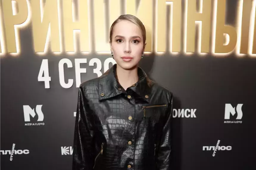 «Неземная красота»: Загитова перестала скрывать лицо после очередного похода к косметологу