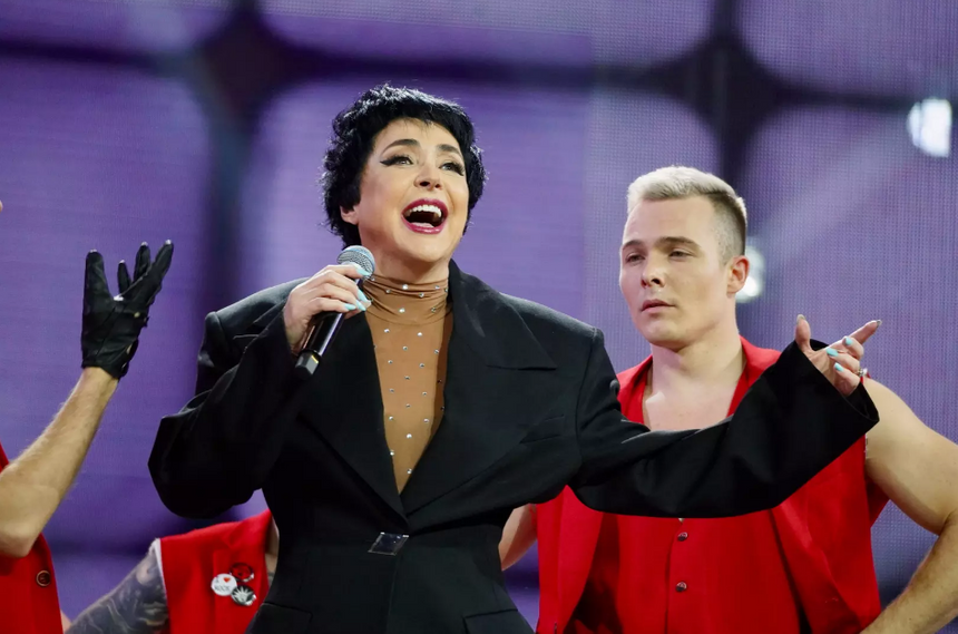 «Из посредственной певички ртом делаете легенду»: Лолита объявила о еще одном сорванном концерте