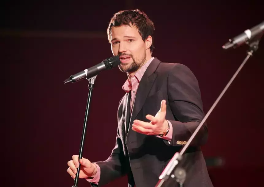 Данила Козловский показал редкий кадр с дочкой от Ольги Зуевой в день ее 5-летия